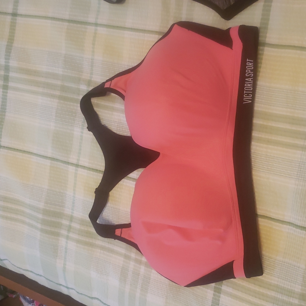Victoria Secret Sports Bra